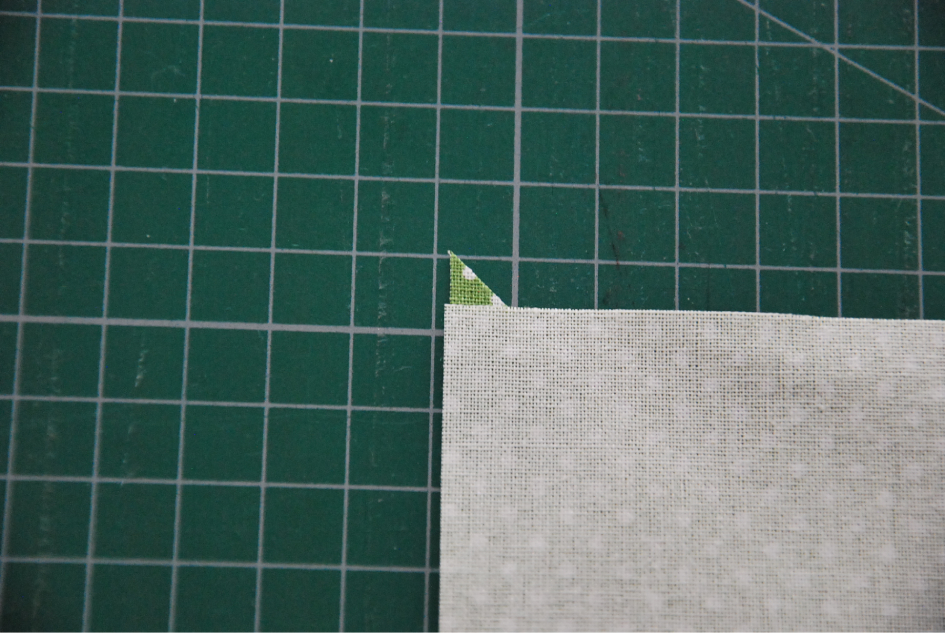 Našití šikmého proužku (23)